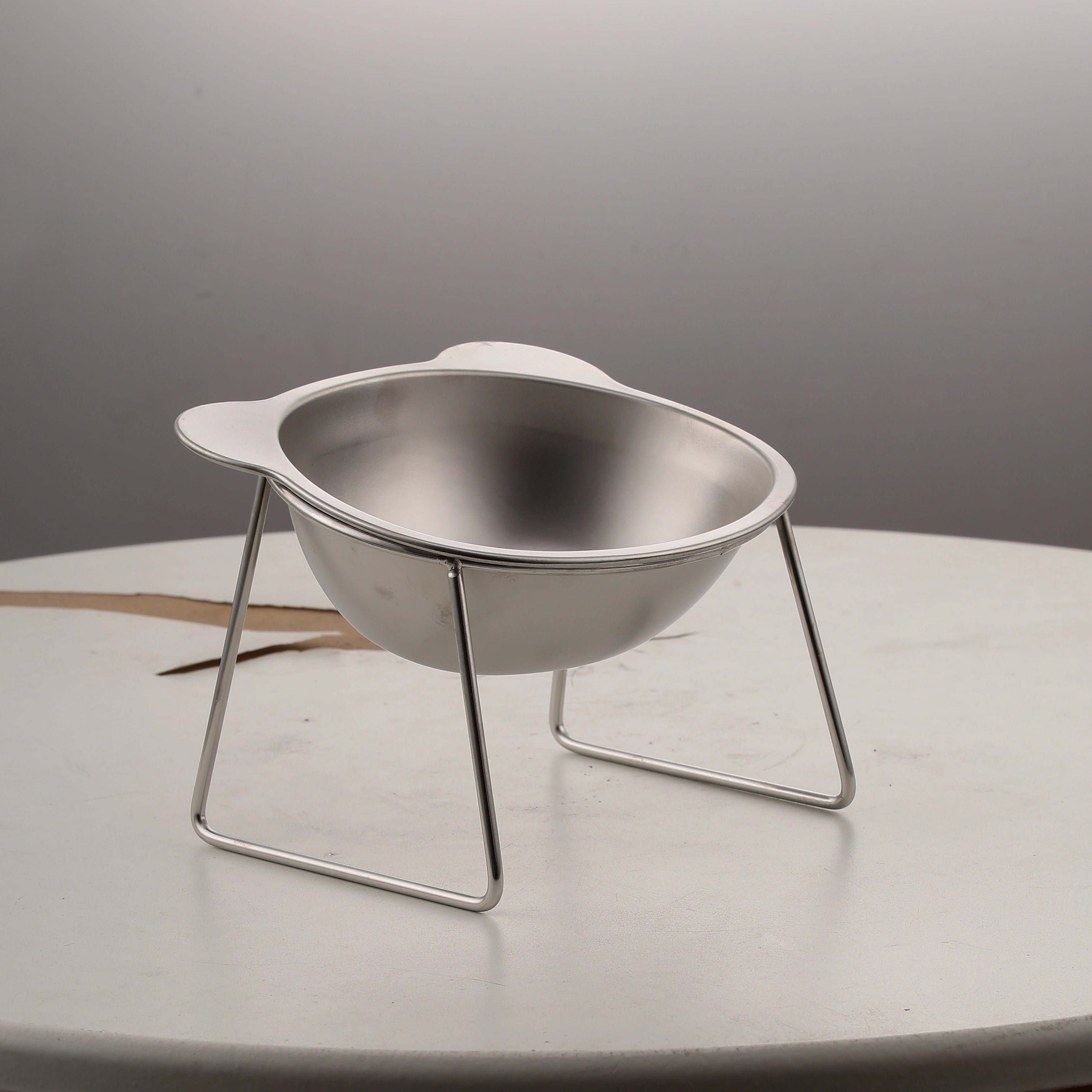 Gamelle surélevée inclinée 15° en inox – PetsKissy